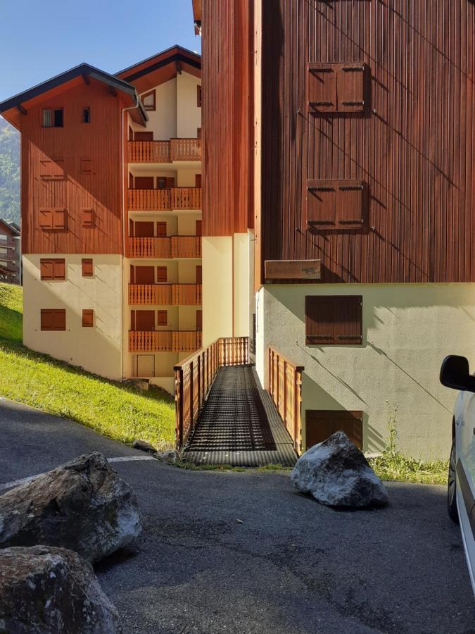 Emilie Hanard Saint-Jean-d'Aulps Exterior photo